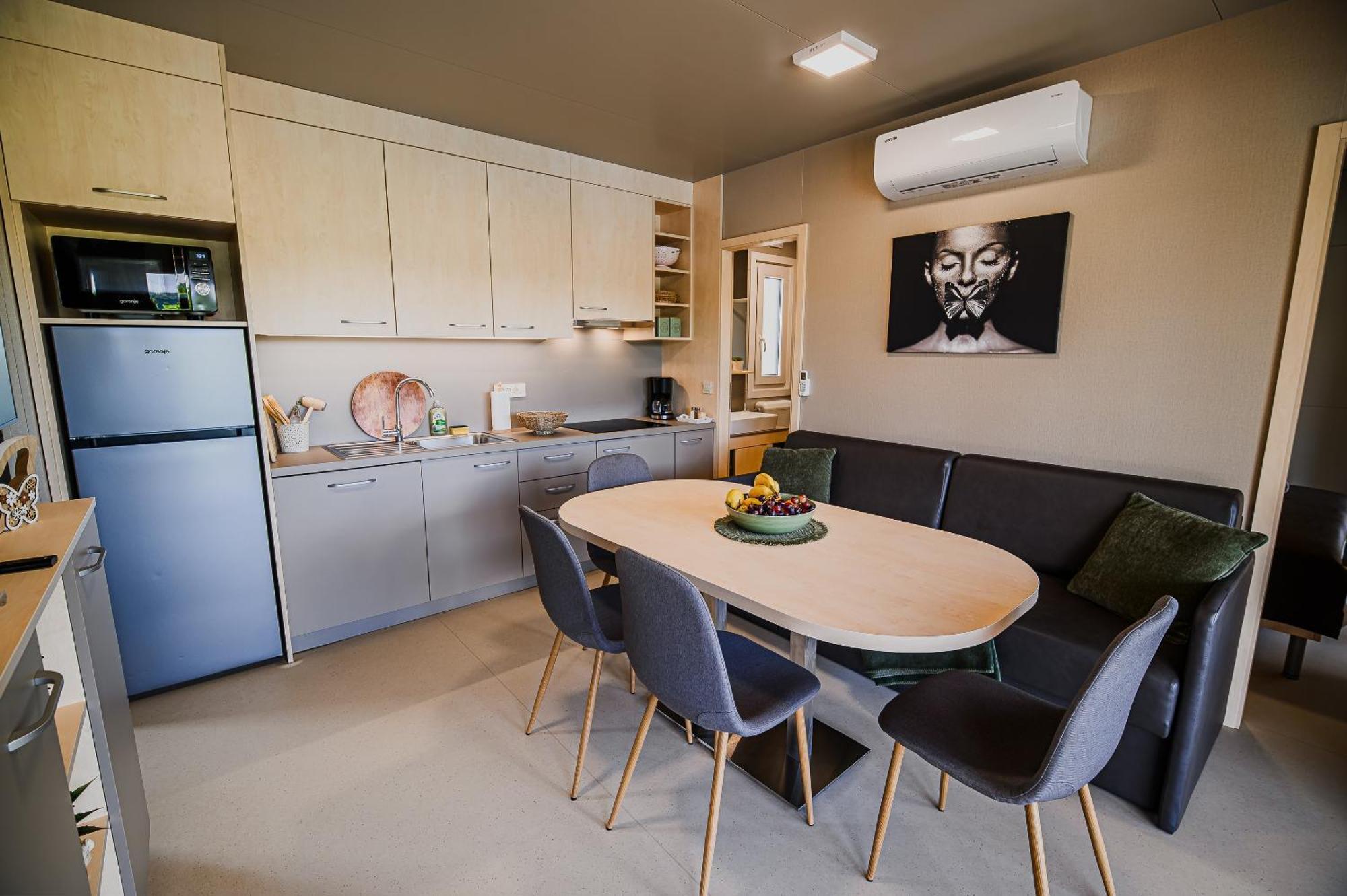 Deluxe Lake View Mobile Homes With Thermal Riviera Tickets كاتيز أوب سافي المظهر الخارجي الصورة